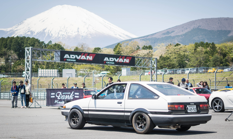 Illustration for article titled This Crazy Car Festival Will Make You Buy Plane Tickets To Japan Right Now